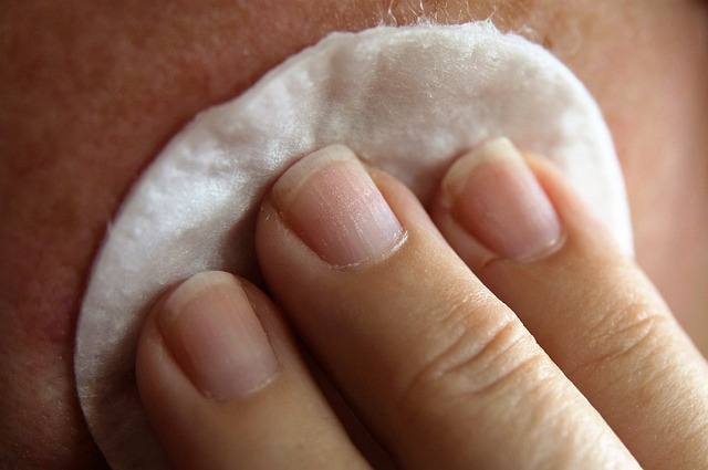 Jak by měla vypadat vaše skin care rutina?
